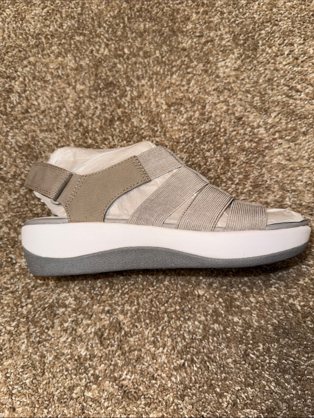 NEW Clarks Arla Shaylie Cloudsteppers Sand Strappy Wedge Sandals Size 6 summer - Picture 2 of 6
